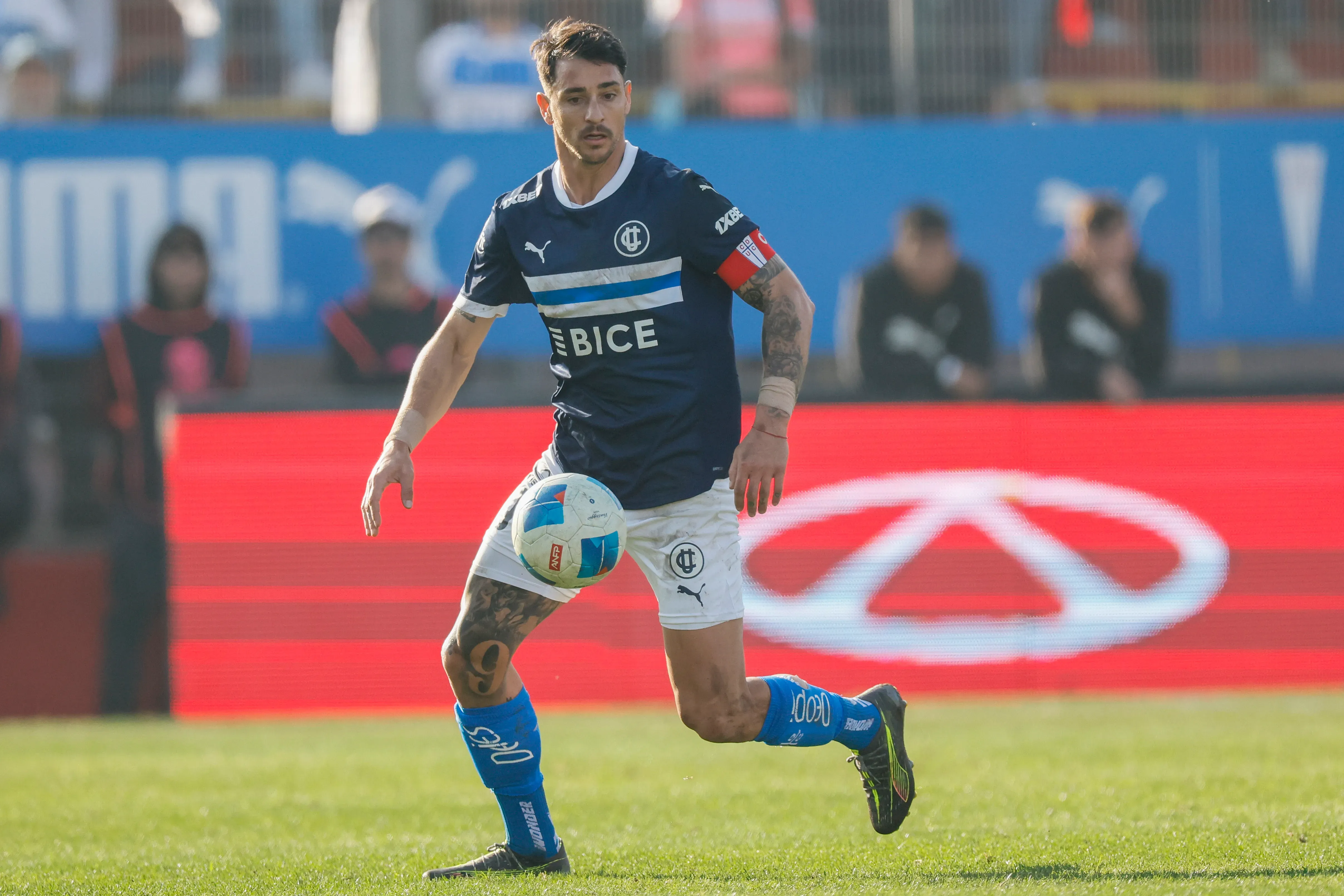 El jugador aún no renueva con U Católica/Photosport