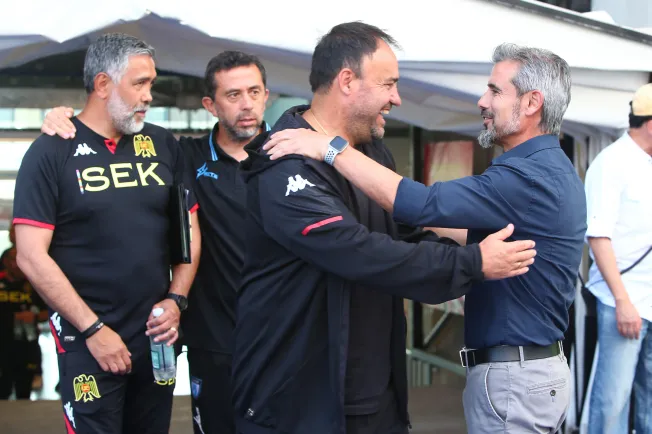 Miguel Ramírez y el Coto Sierra aparecieron en la voz del gerente general tras el descenso. (Alex Diaz/Photosport).
