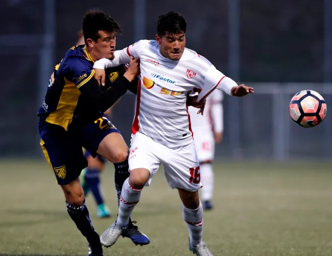 Nicolás Millán colgó los botines tras una larga carrera/Photosport