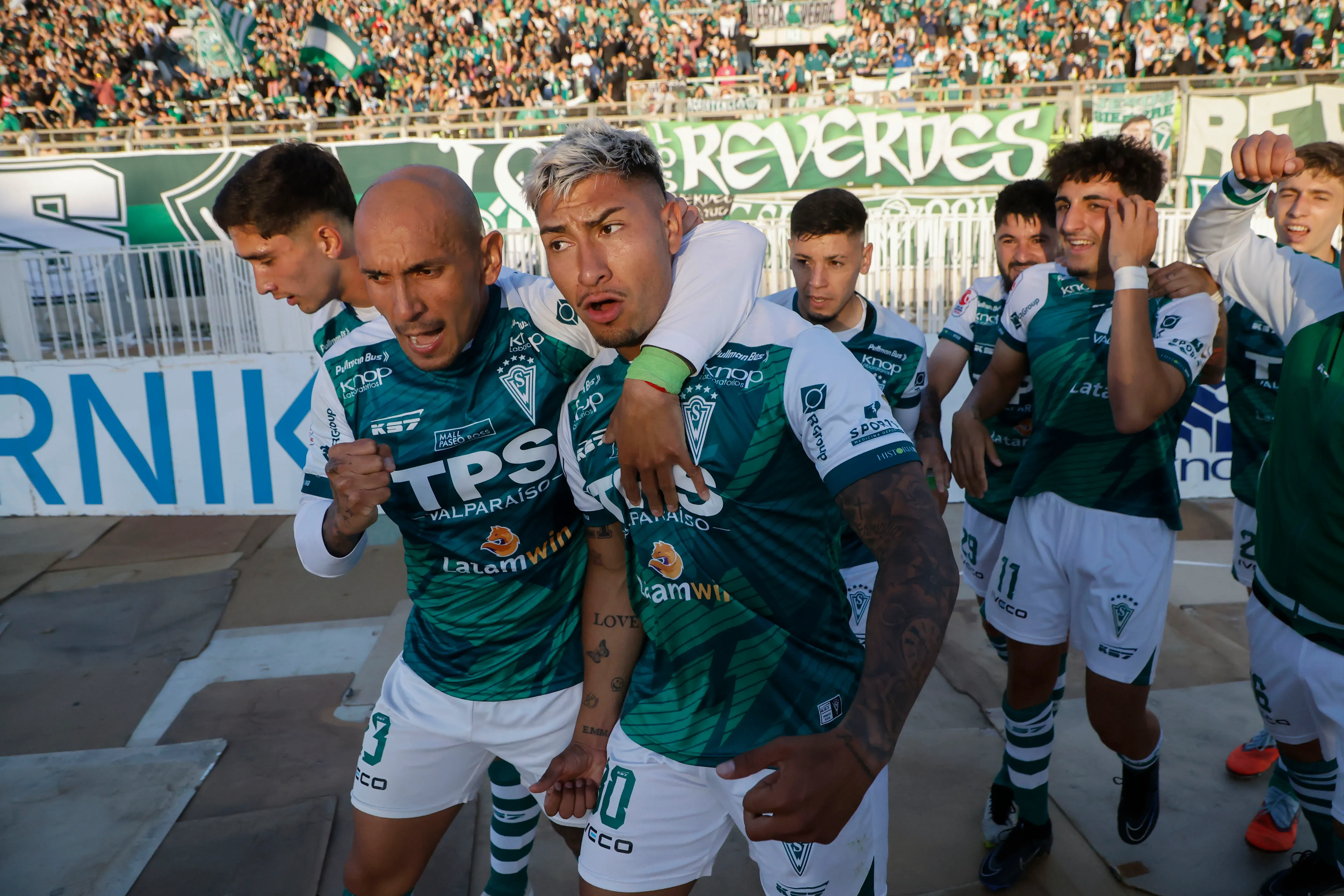 Ethan Espinoza fue figura en Wanderers. Foto: Sebastian Cisternas/Photosport