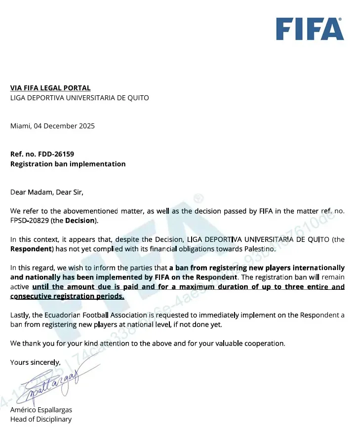 La resolución de la FIFA que le impide fichar a Liga de Quito en tres períodos.