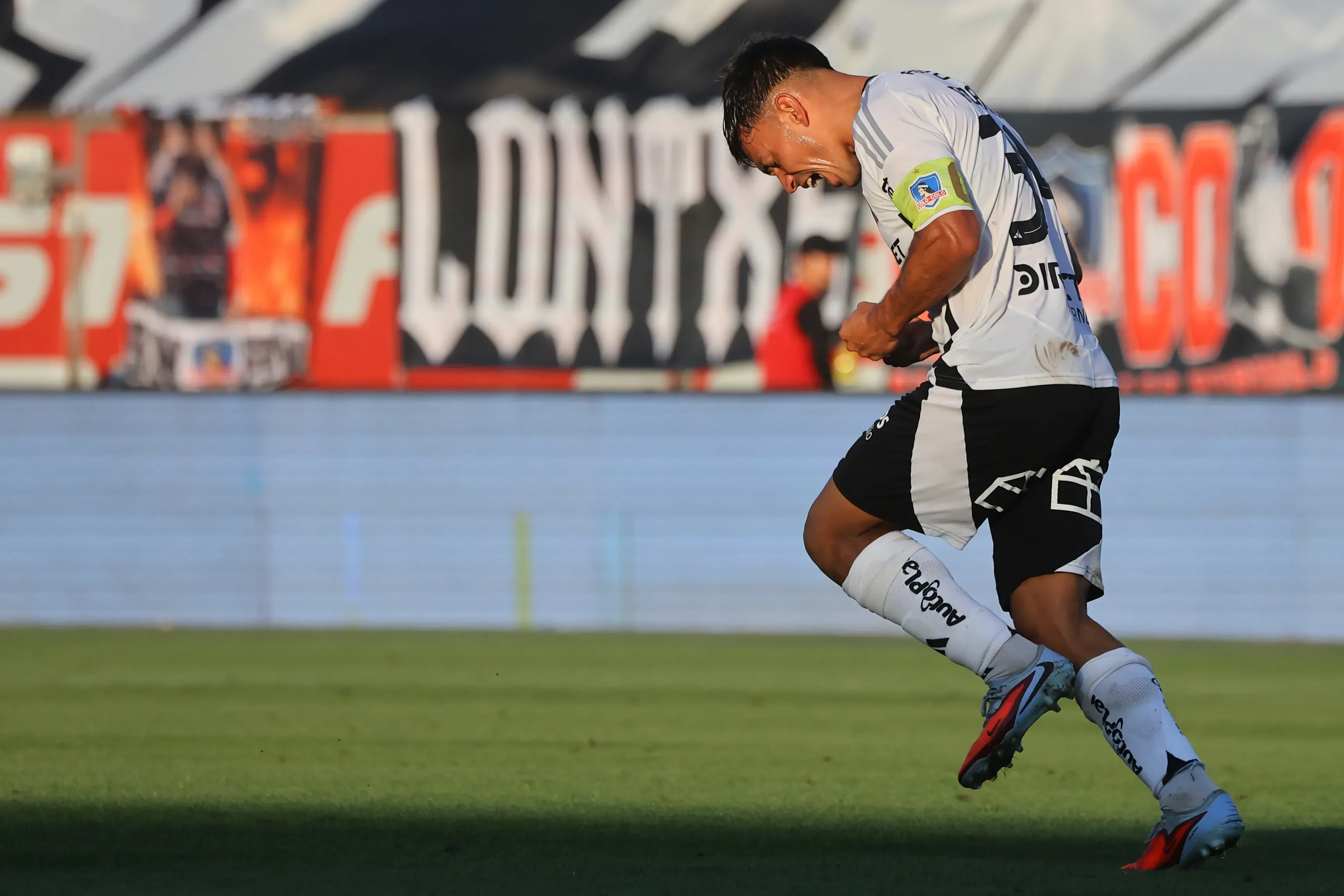 Vicente Pizarro puede ser vendido y salir de Colo Colo. Foto: Jonnathan Oyarzun/Photosport