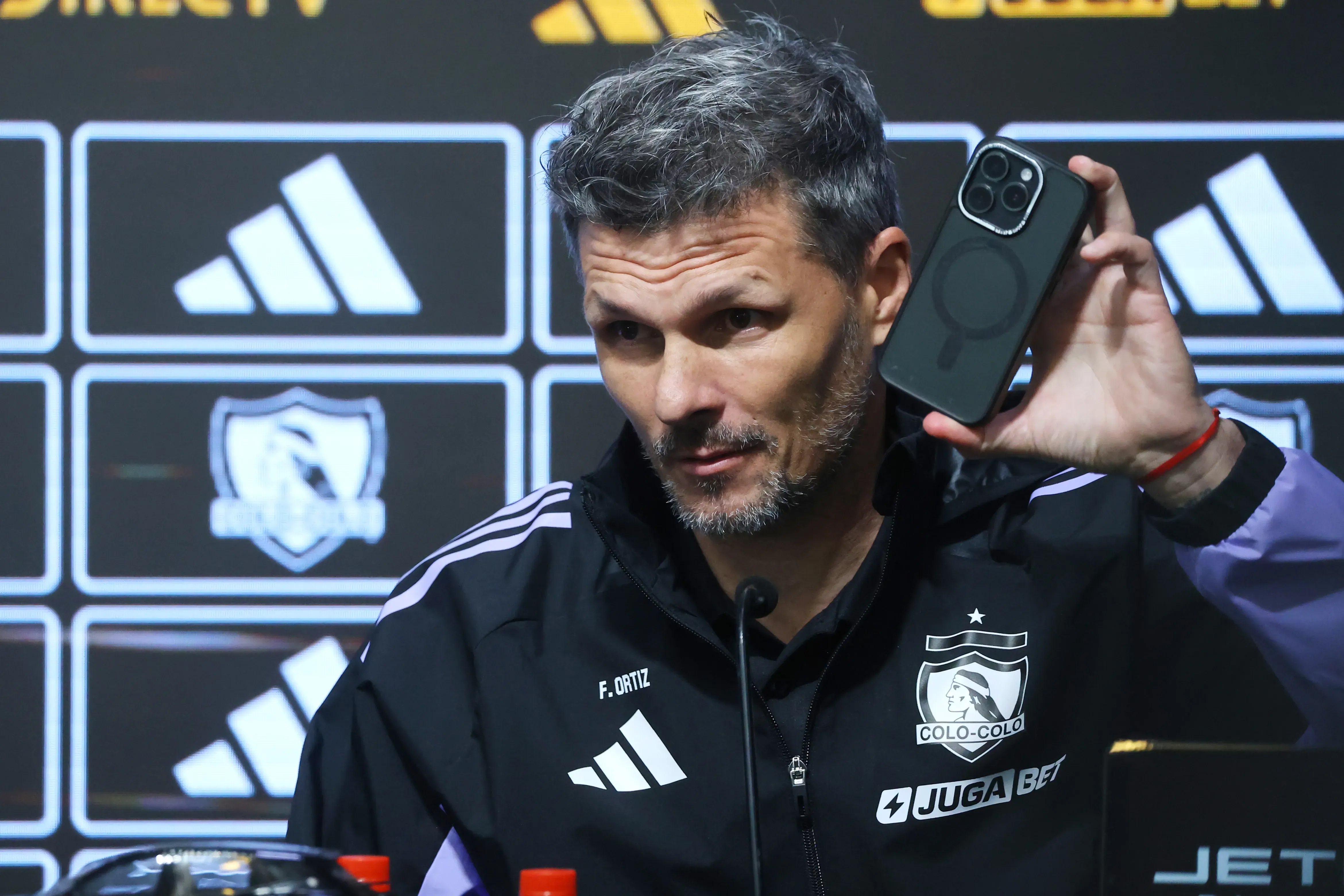 Fernando Ortiz sabe que su ciclo puede terminar, pero también seguir. (Jonnathan Oyarzun/Photosport).