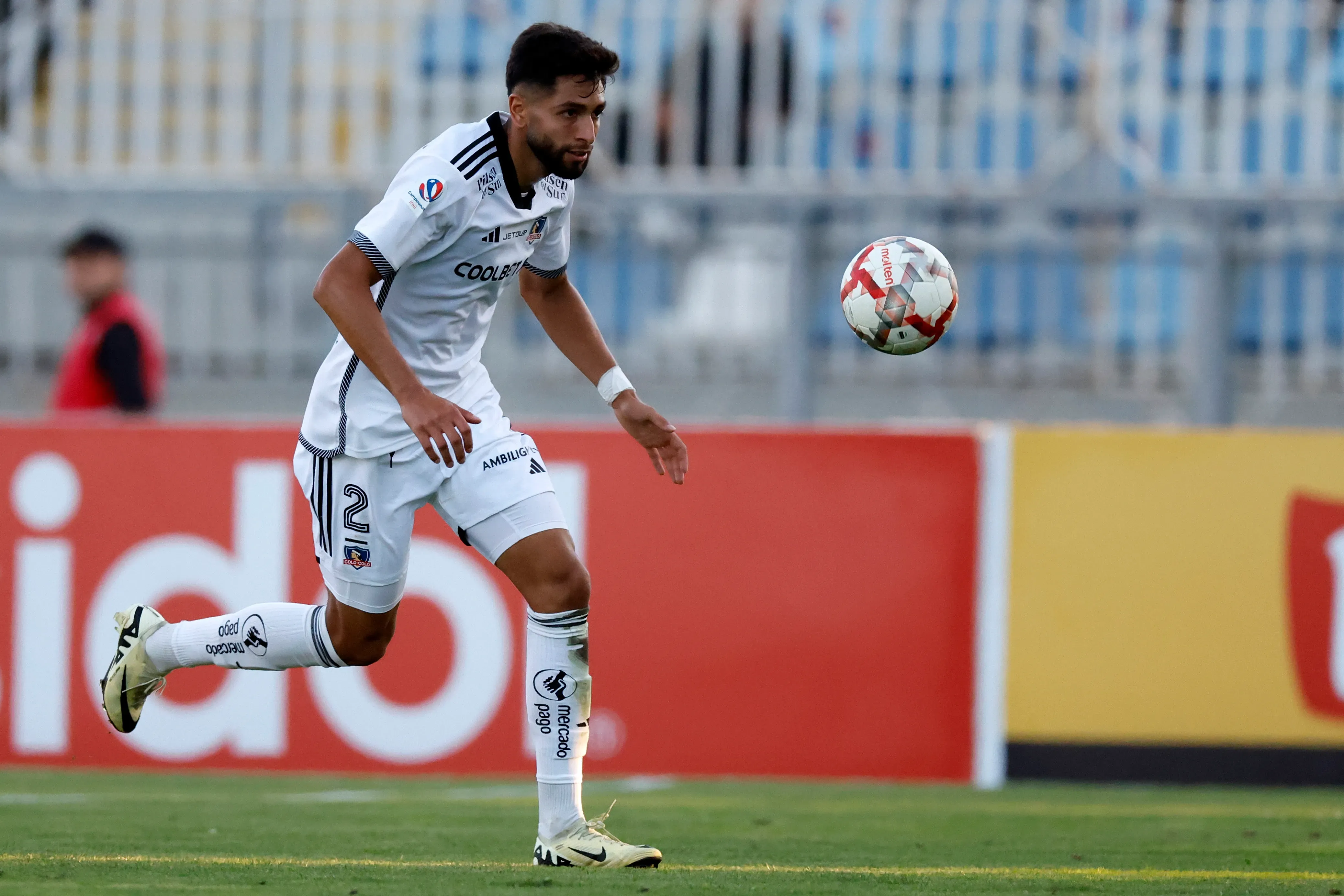 Jeyson Rojas vuelve a Colo Colo para pelear una camiseta de titular. Foto: Photosport.