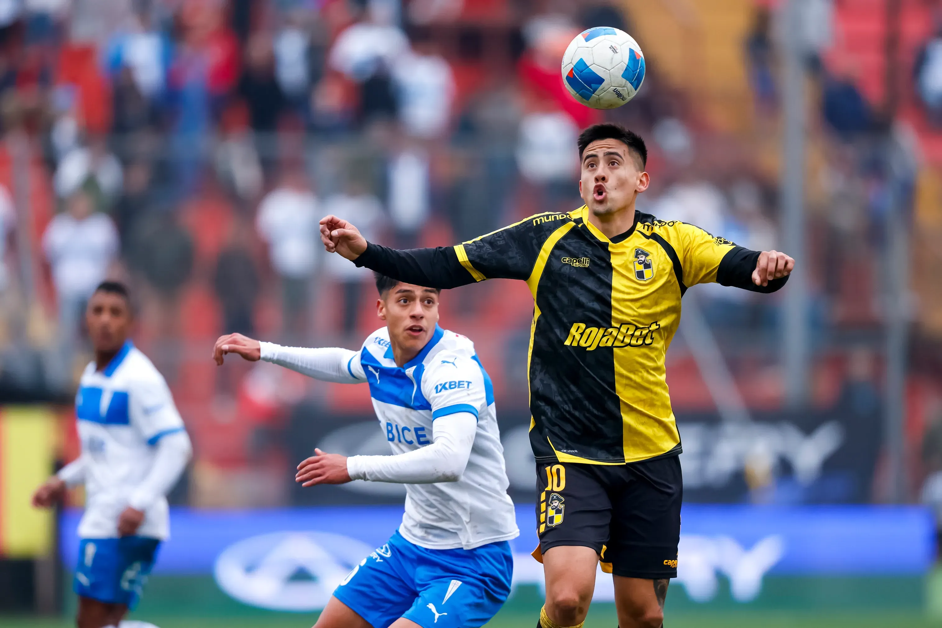 Matías Palavecino negocia con Católica, Colo Colo… ¿Y Querétaro? Foto: Photosport.