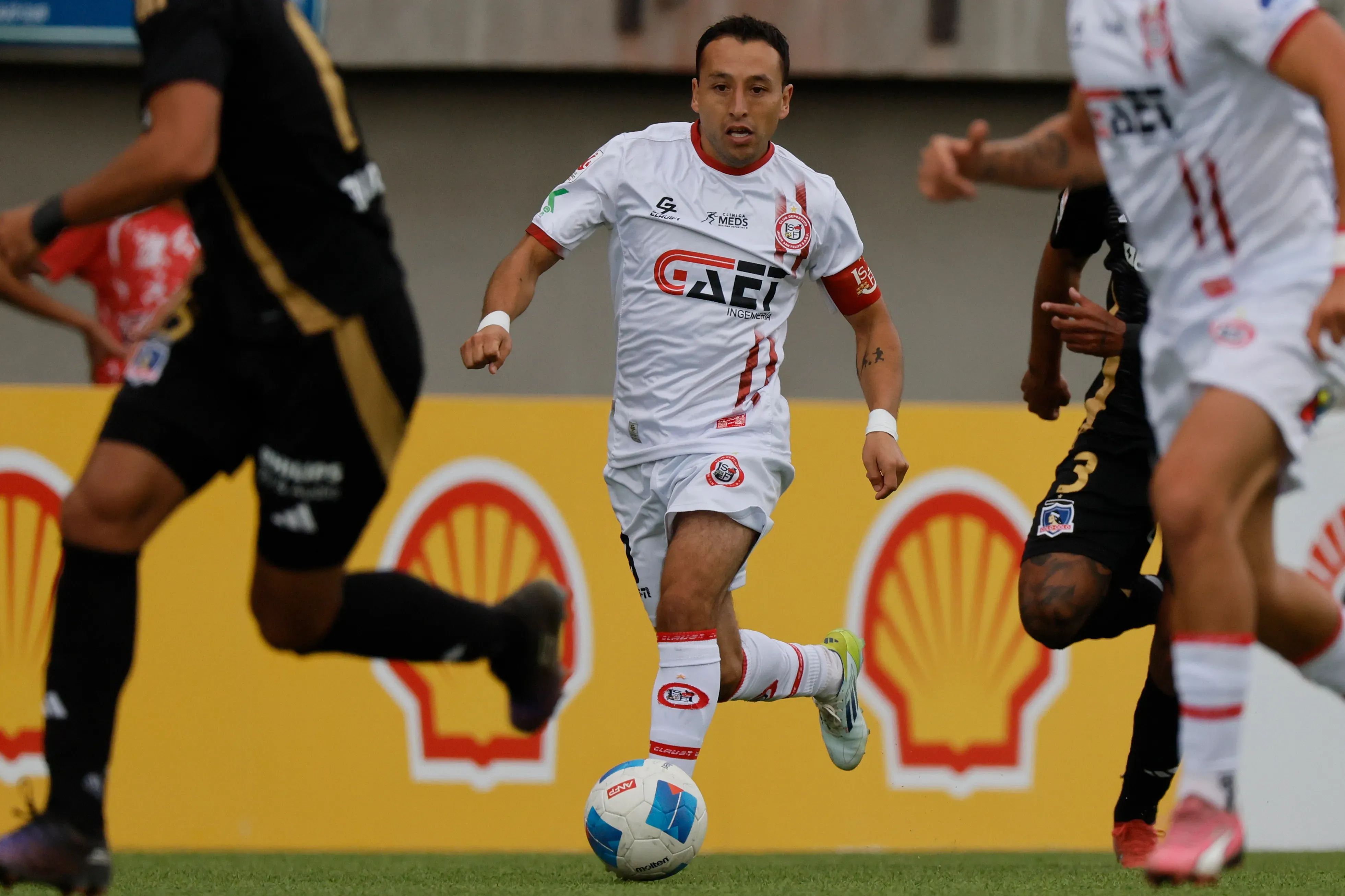 Sagredo enfrentando a Colo Colo este año/Photosport