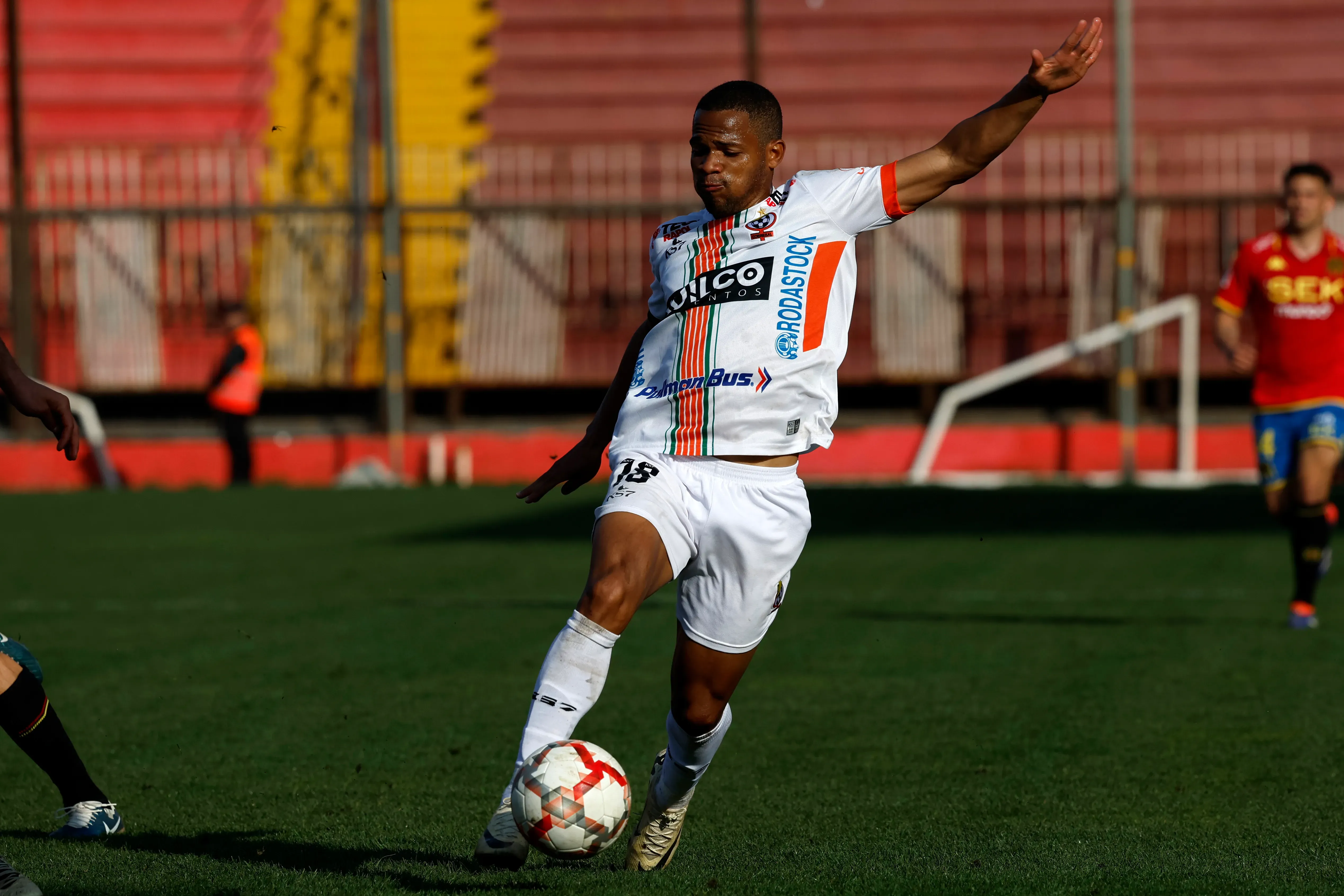 El jugador es de interés de los albos y podría llegar el 2026/Photopsort