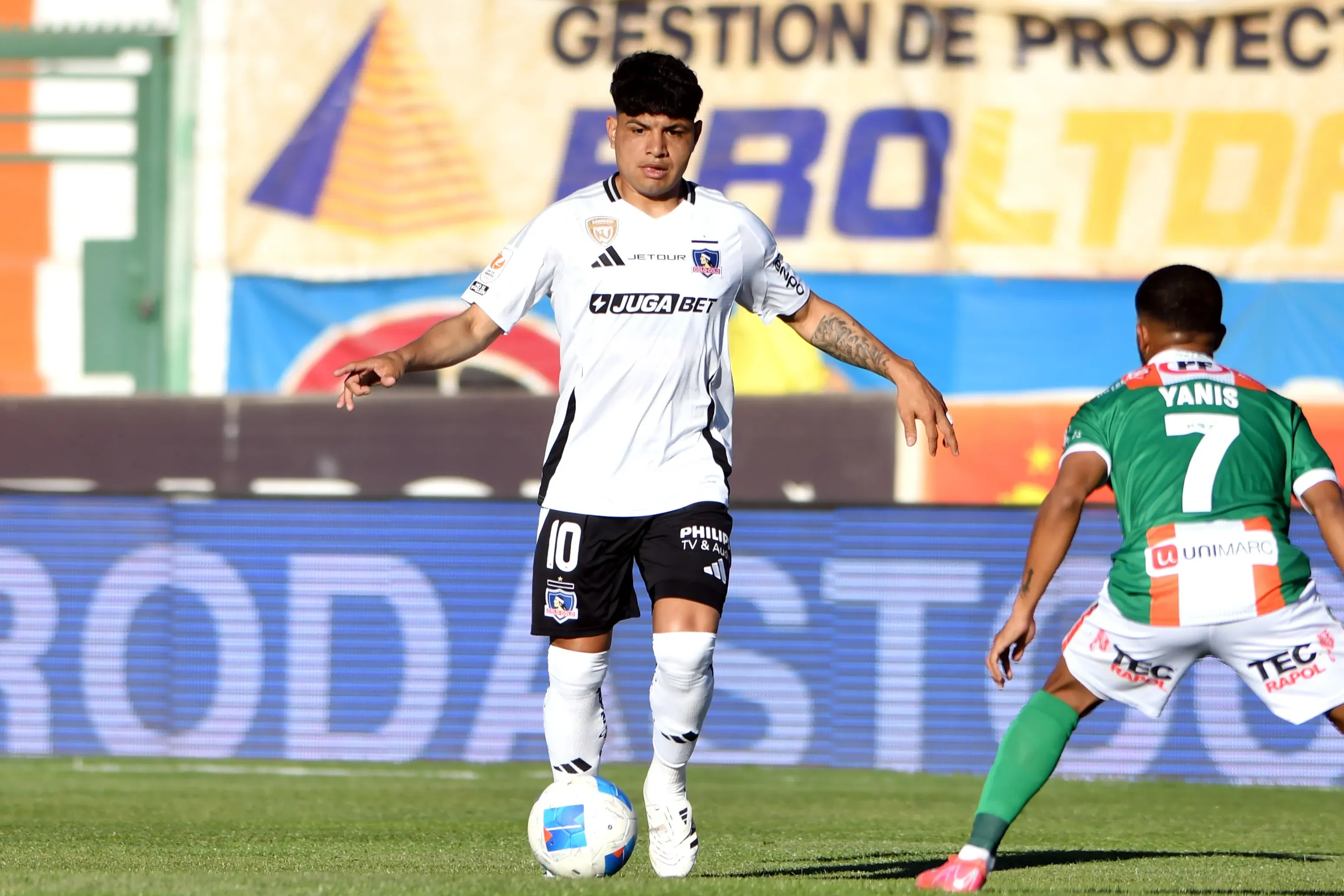 6 goles y 5 asistencias realizó Claudio Aquino en 41 partidos jugando por Colo Colo. (Foto: Alejandro Pizarro/Photosport)