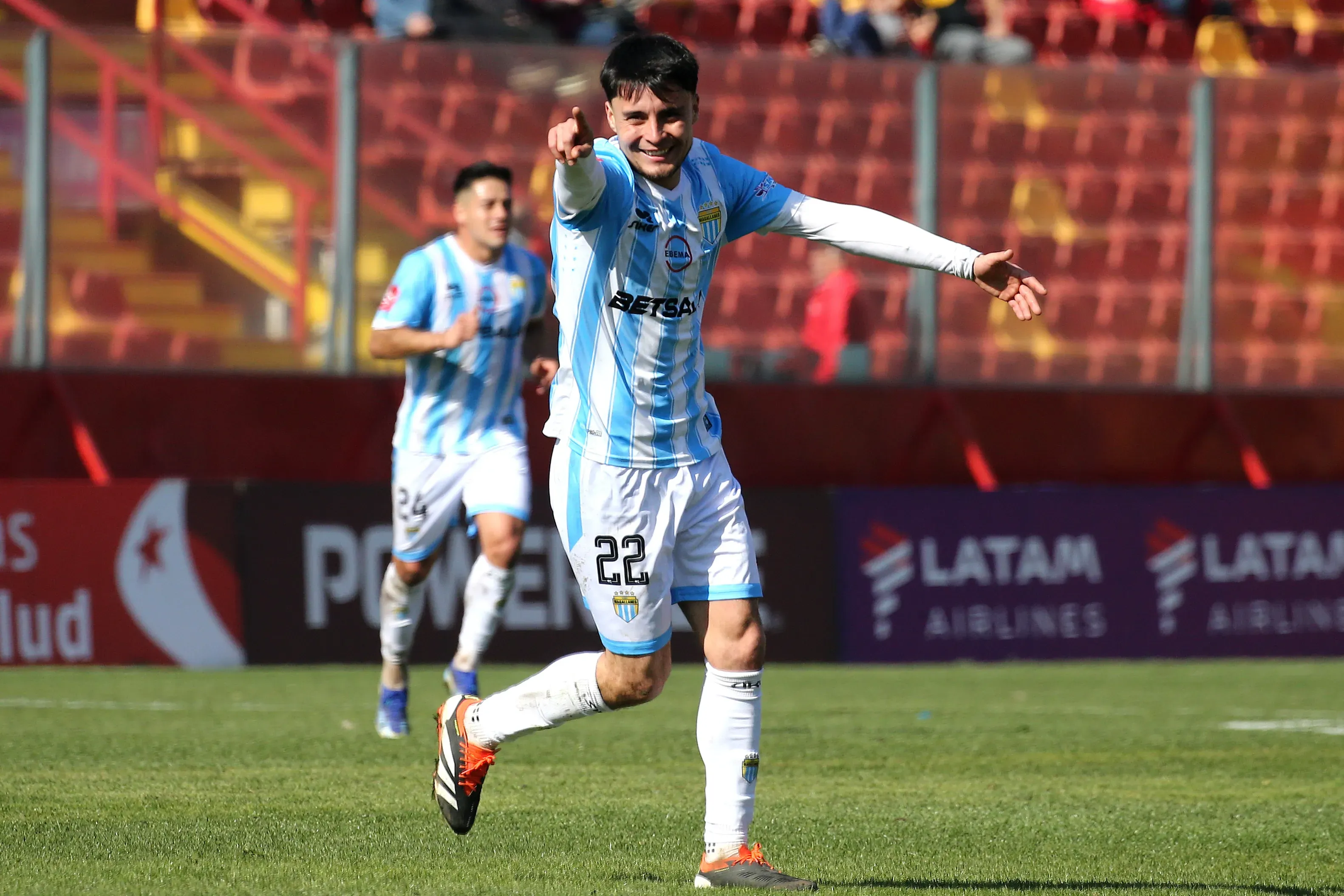 Jones jugó en Magallanes antes de llegar a Copiapó/Photosport