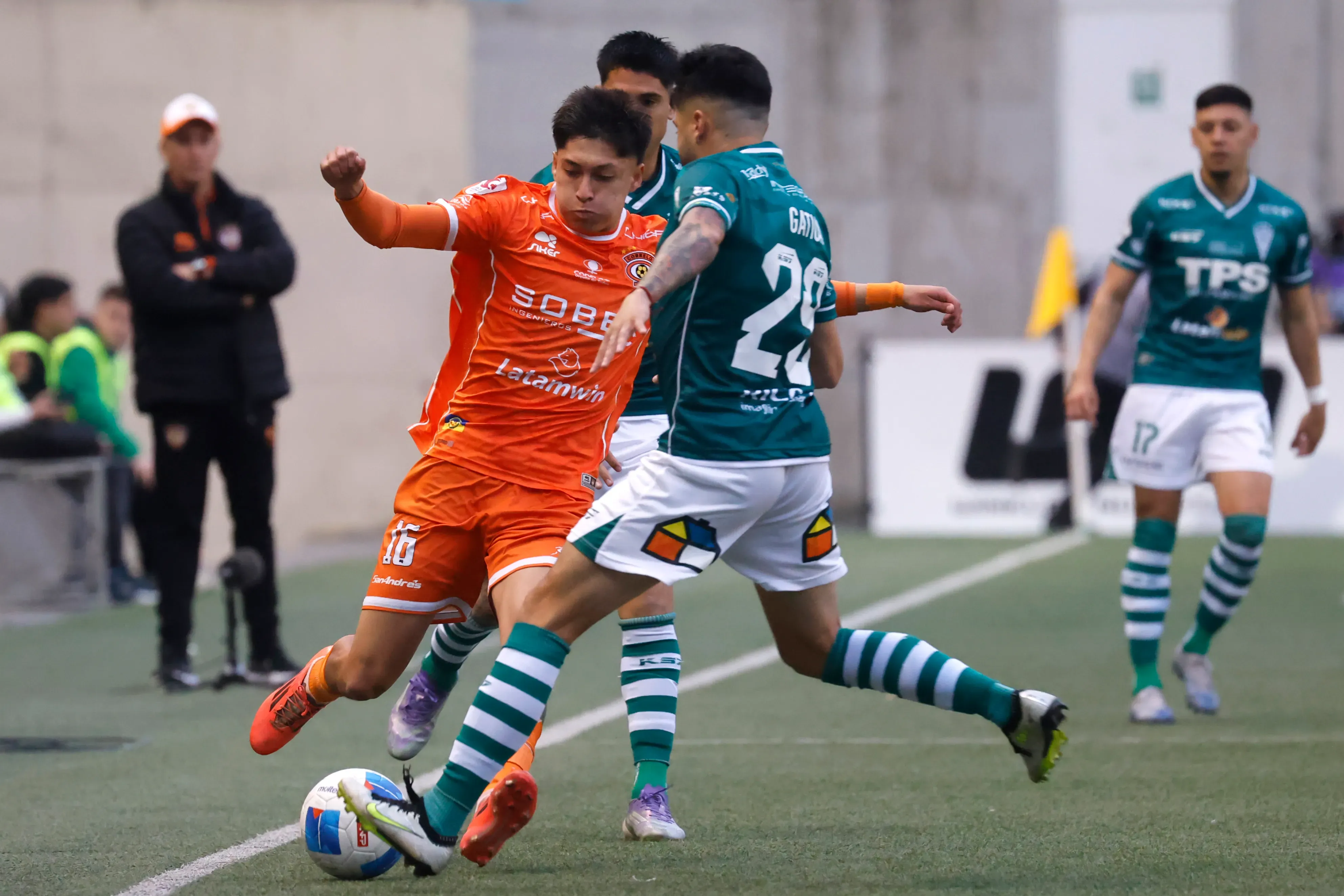 El Pato Romero y su campaña con los loínos /Photosport