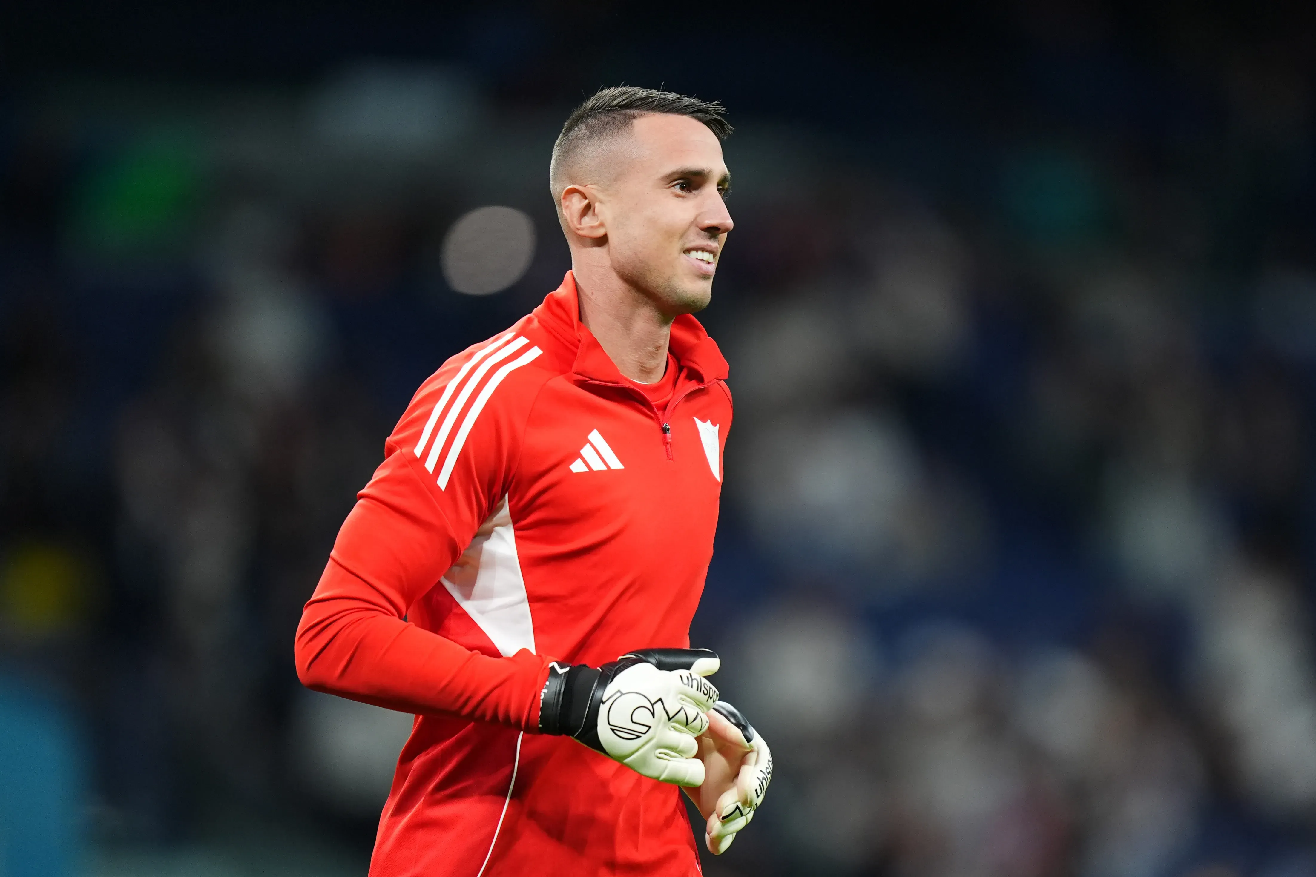 Odysseas Vlachodimos en el calentamiento ante Real Madrid. (Angel Martinez/Getty Images).