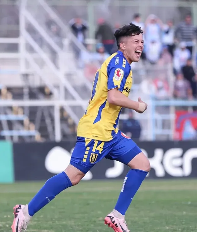 El Manteka Medina terminó muy feliz su paso por el Campanil. (Captura Instagram).