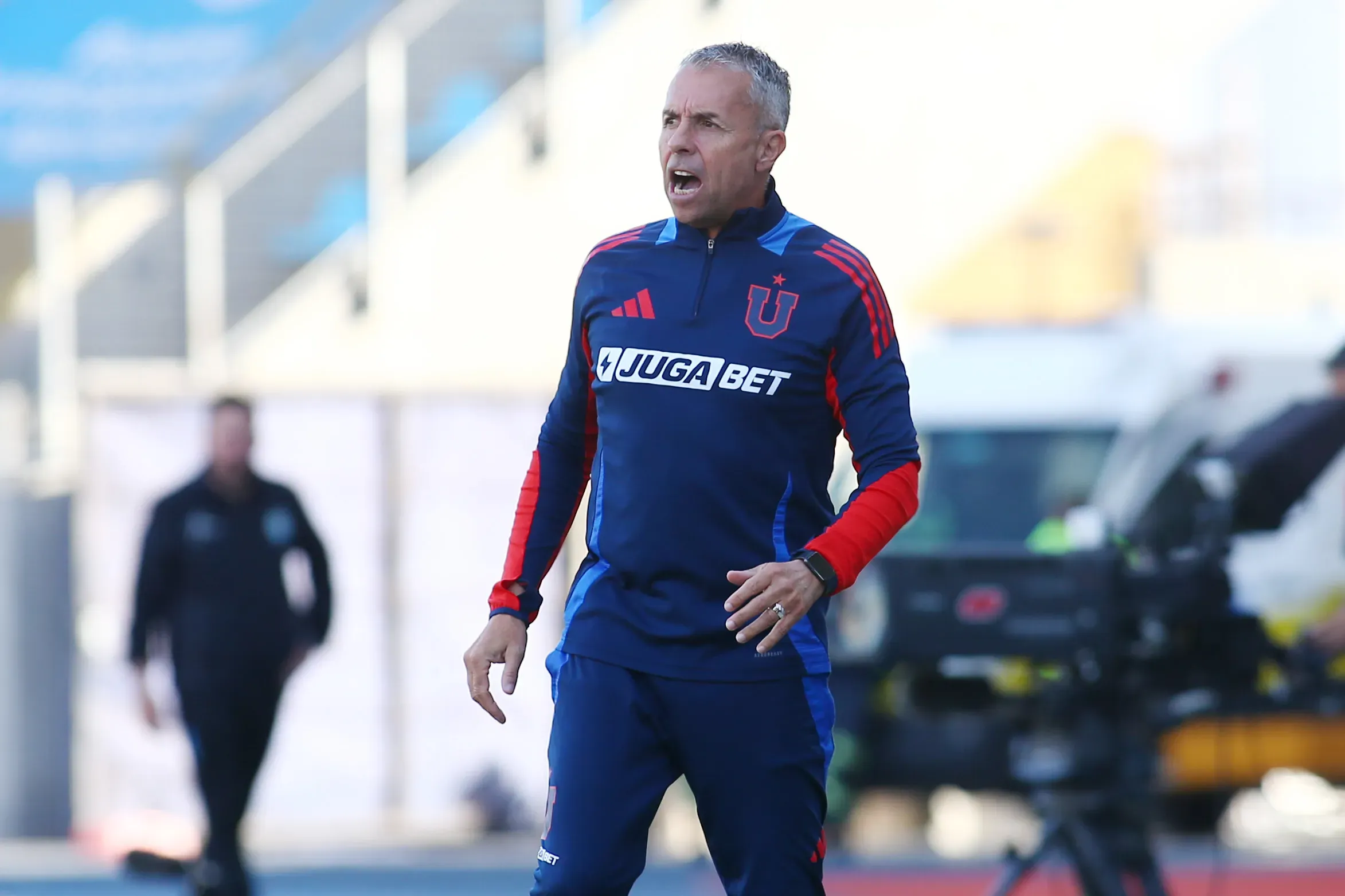 Gustavo Álvarez se va de la U. Foto: Alex Diaz/Photosport