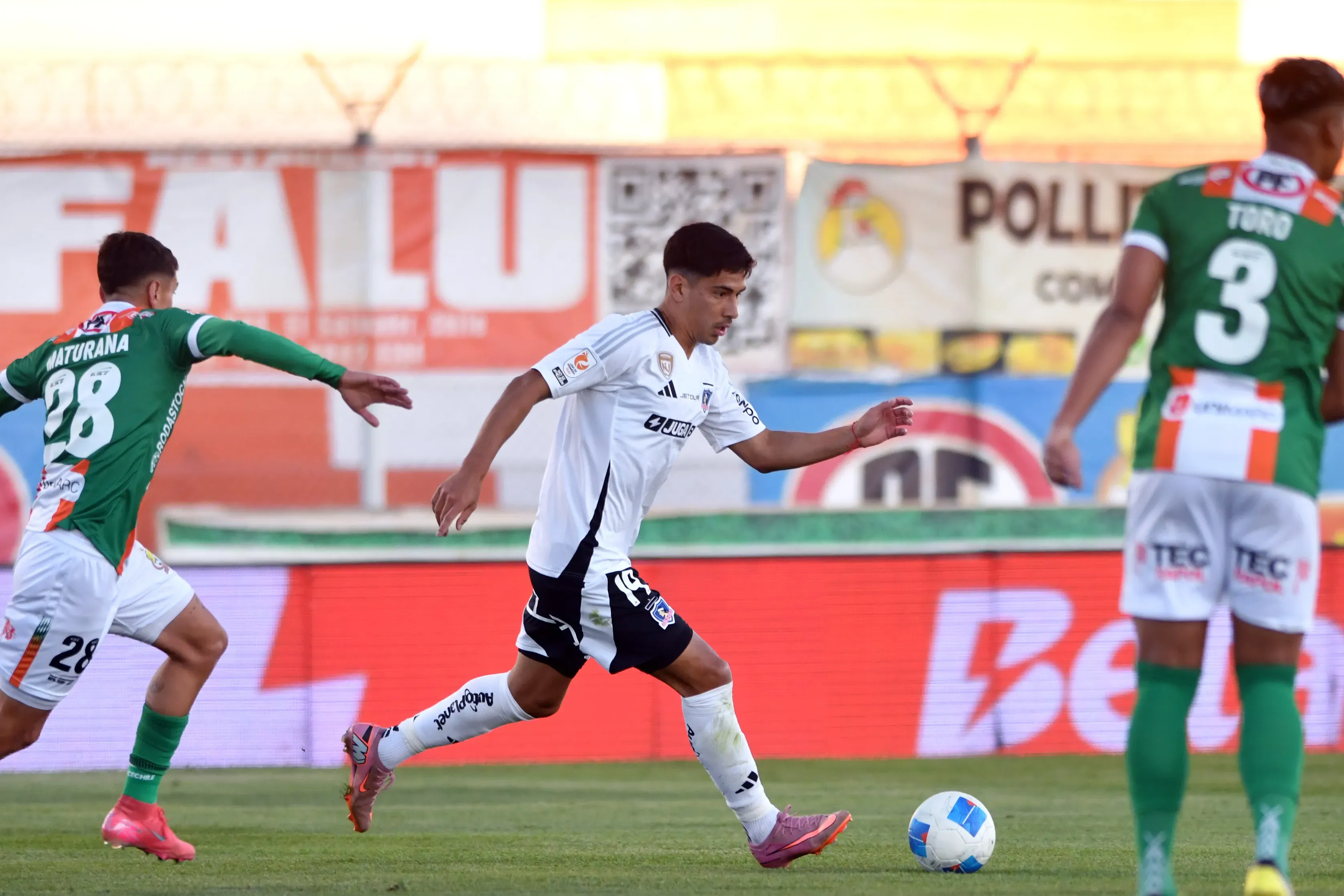 Colo Colo quiere sacarse de encima a Salomón Rodríguez. Foto: Alejandro Pizarro/Photosport