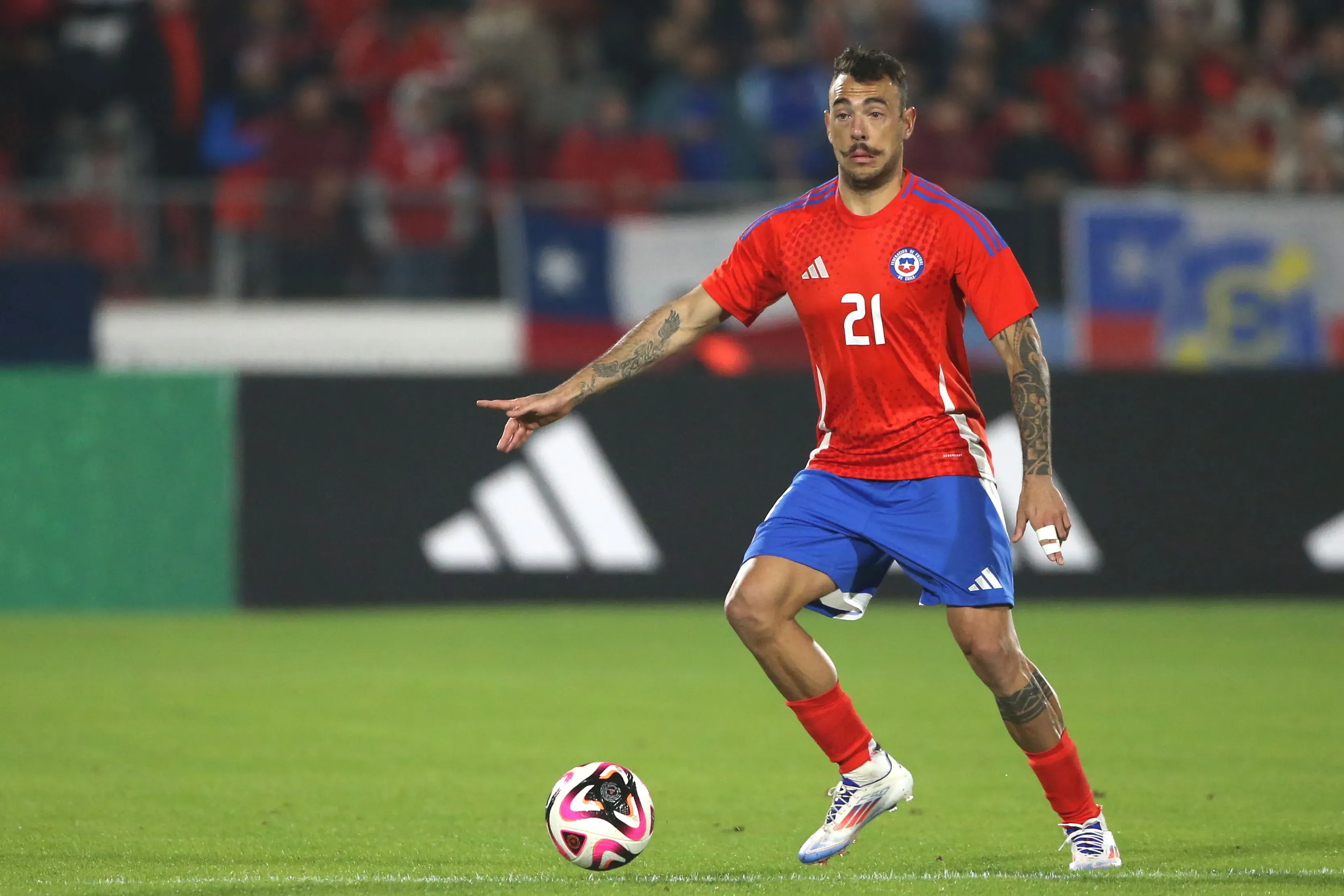 Catalán no llega a Colo Colo y su destino seguirá siendo Talleres de Córdoba. (Foto: Jonnathan Oyarzun/Photosport)