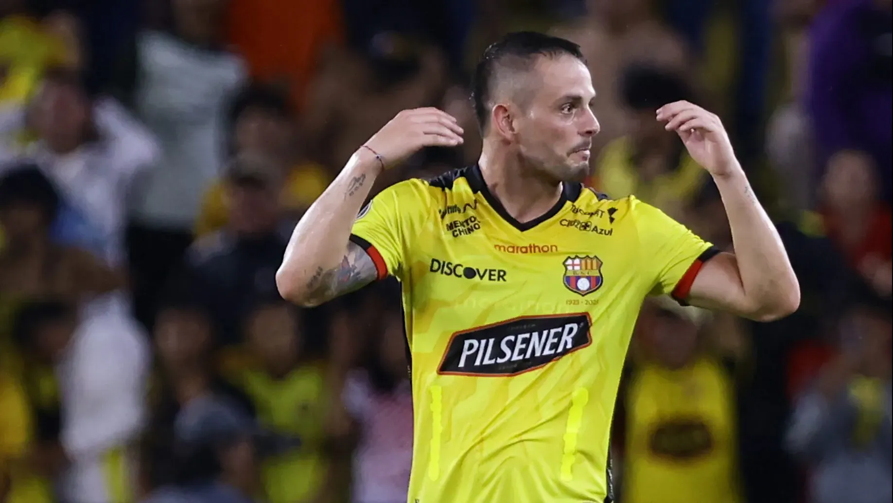 Octavio Rivero se refirió a los rumores de salida del Barcelona que tienen mirando a la U. Foto: Getty Images.