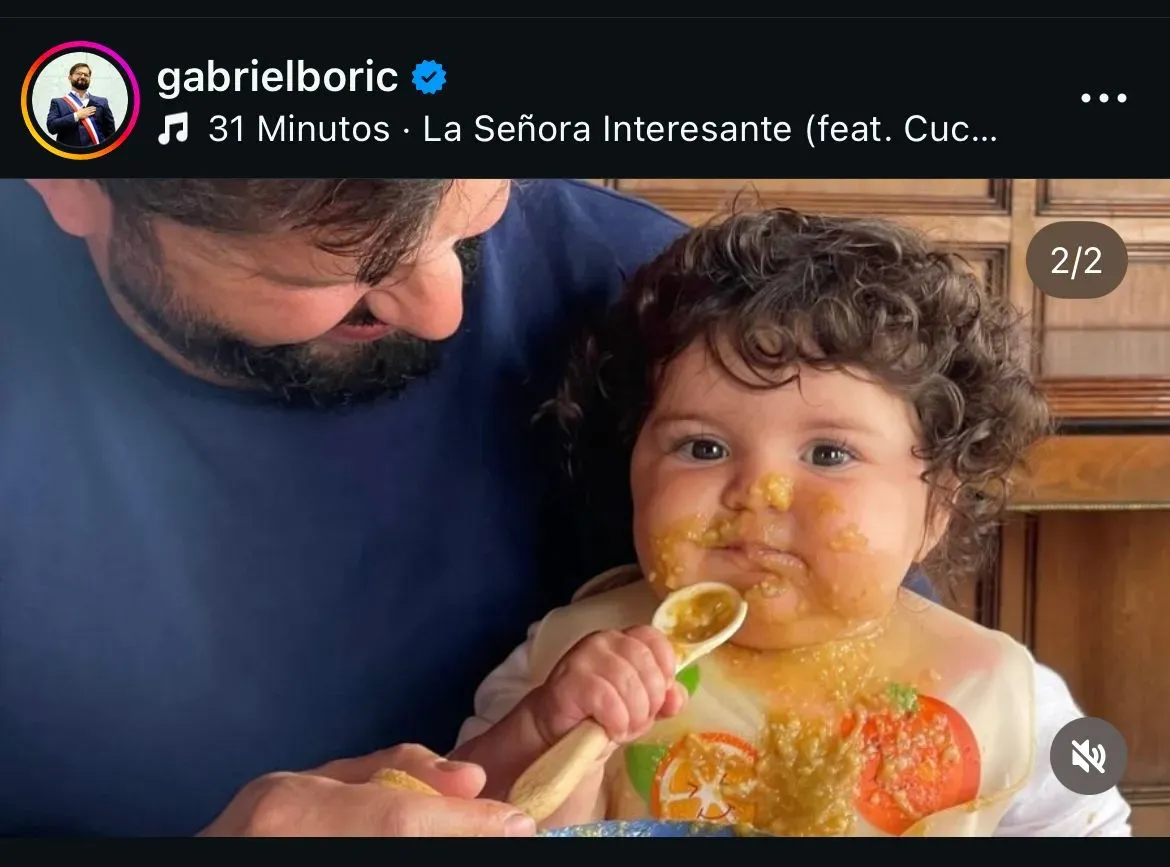 Violeta y sus primeras comidas en brazos del Presidente Boric.