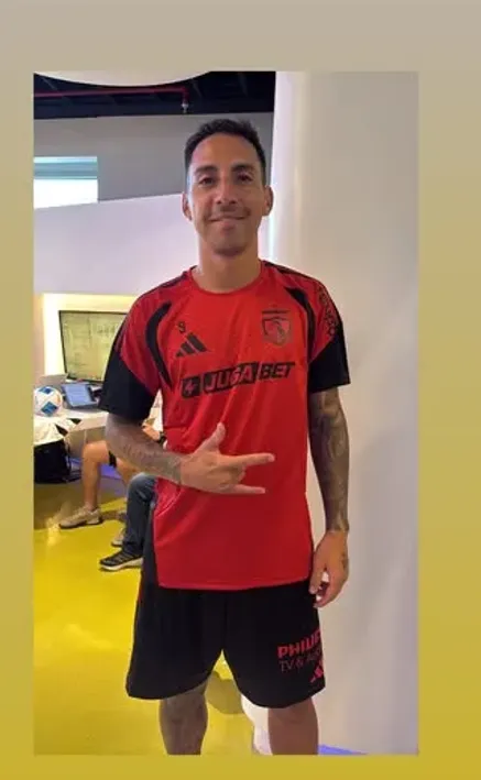 Correa reapareció en medio de los rumores de una posible salida a Estudiantes