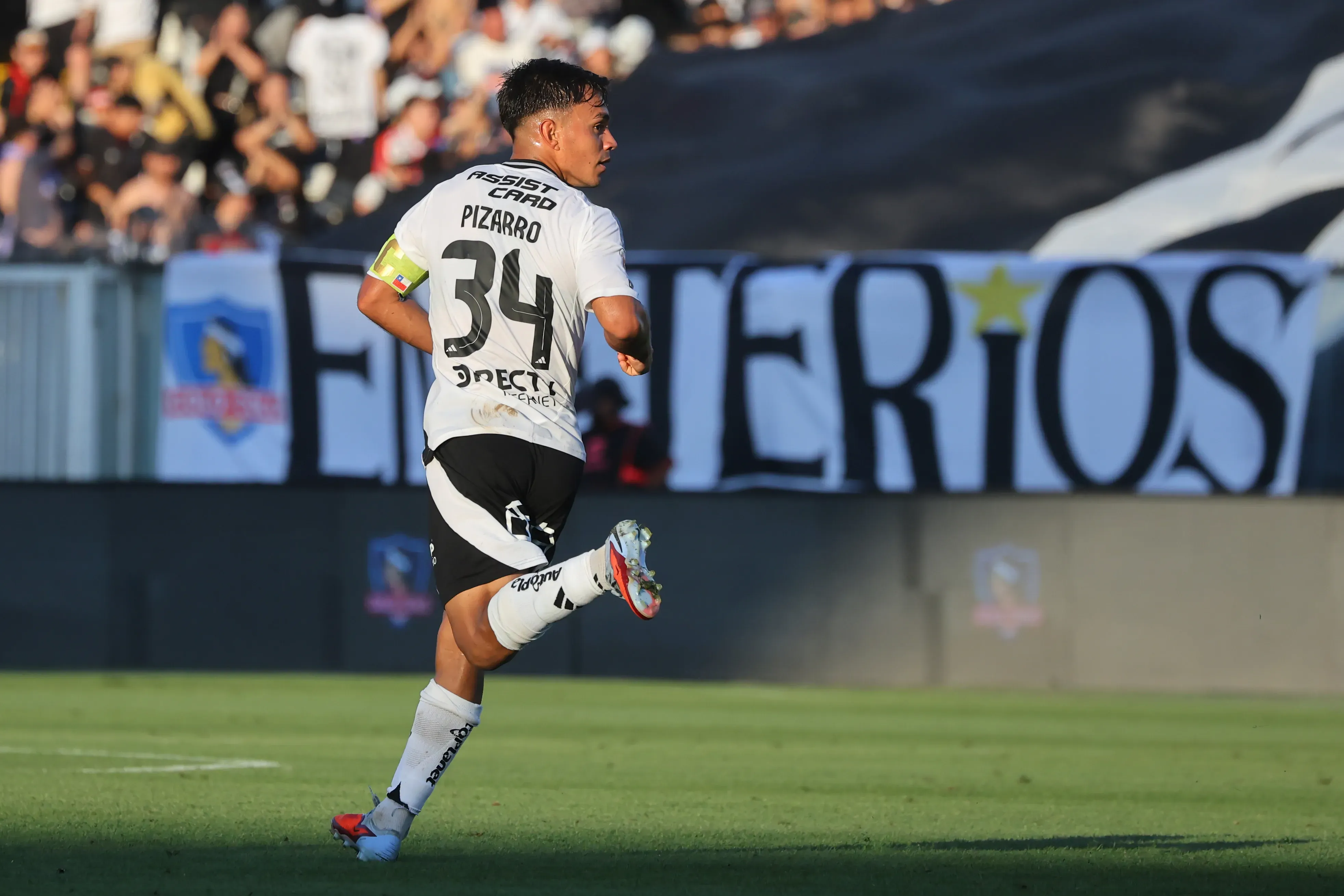 Vicente Pizarro deja Colo Colo para… ¿Dar un salto? Foto: Photosport.