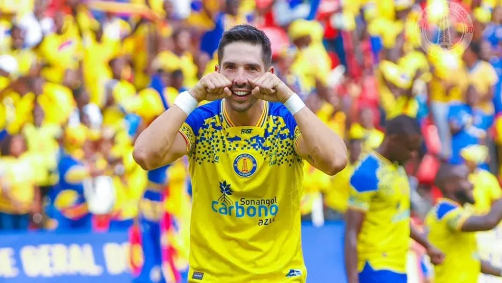 Pedro Aparício fez o golo do empate do Petro de Luanda, que divide a liderança do Girabola com o 1º de Agosto.