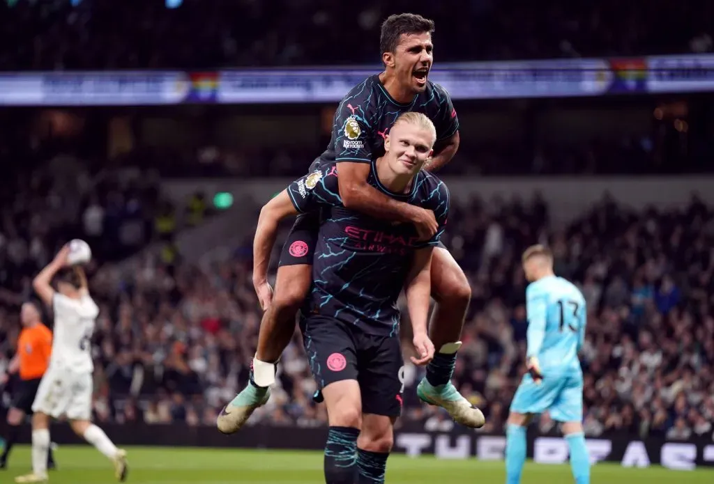 Rodri e Haaland celebram golo no Manchester City. Foto: Imago
