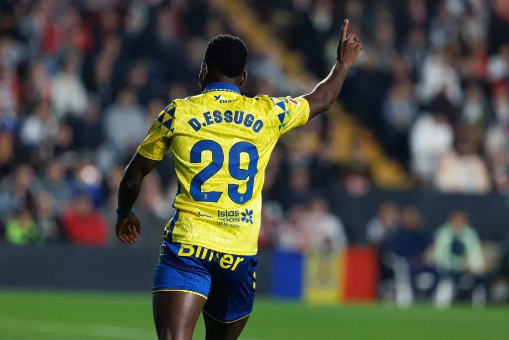 Dário Essugo poderá defrontar Lamine Yamal, no próximo jogo. Foto: Imago.