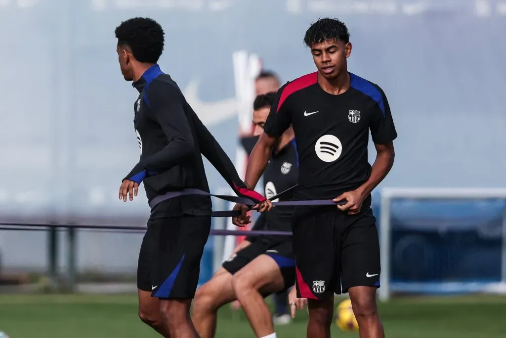 Lamine Yamal regressa após baixa por lesão. Foto: Imago