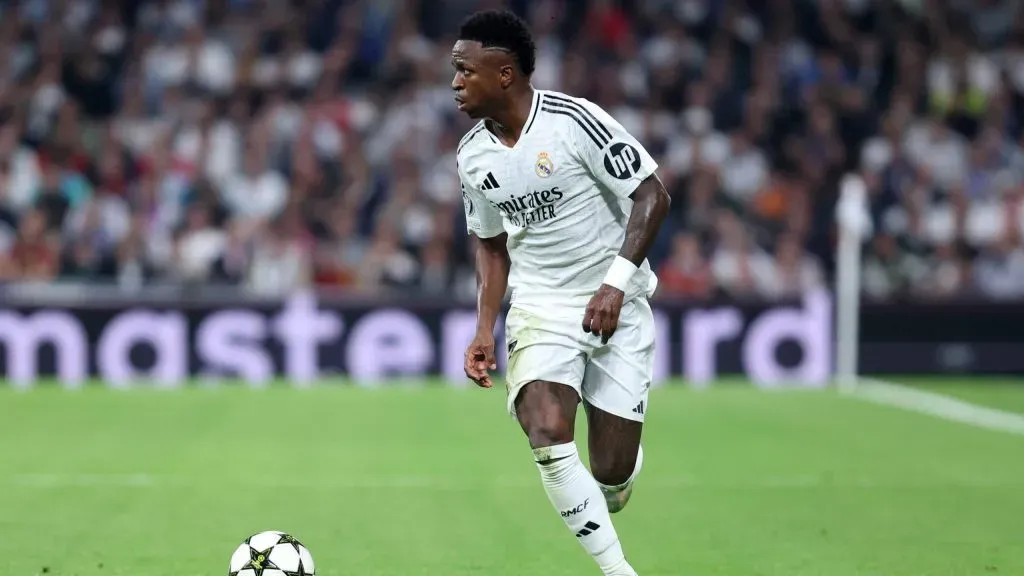 Vini Jr contra o Milan na Champions League. Foto: Imago