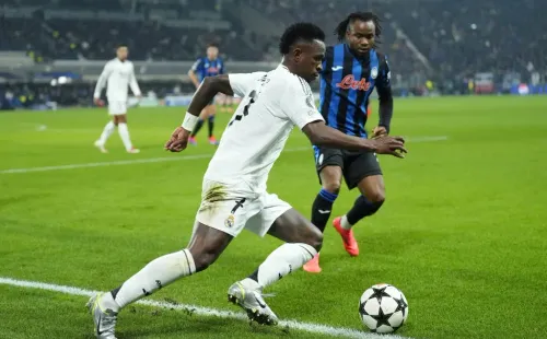 Vini Jr durante o jogo com Atalanta. Foto: Imago