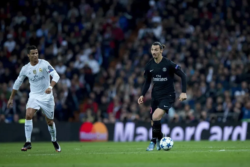 Ibra no PSG e CR7no Real, num jogo da fase de grupos da Champions League, em 2015. Foto: Gonzalo Arroyo Moreno/Getty Images.