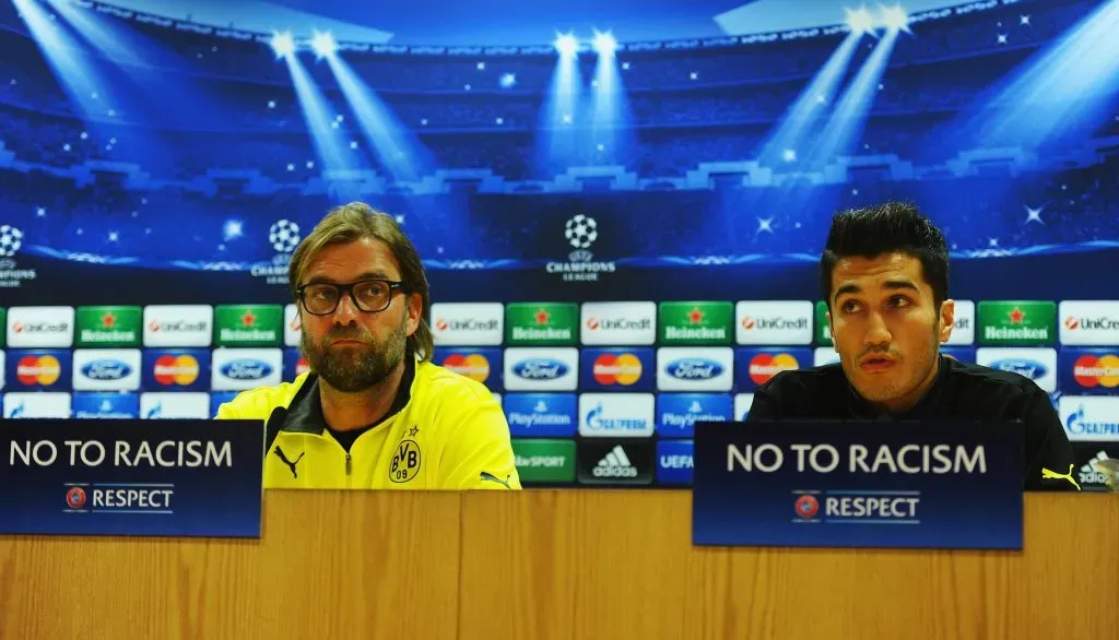 Sahin quando representava o Dortmund como jogador, ao lado de Klopp,. Foto: Mike Hewitt/Getty Images.