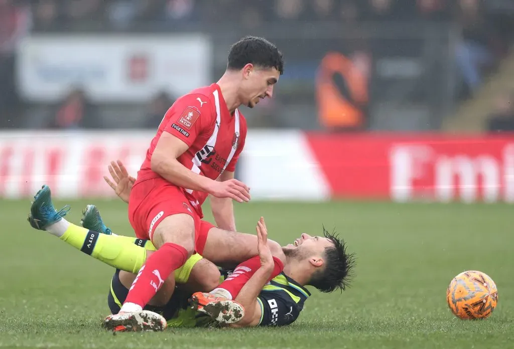 Nico González, ex-FC Porto, sofreu lesão na estreia pelo City. Foto: Richard Pelham/Getty Images.