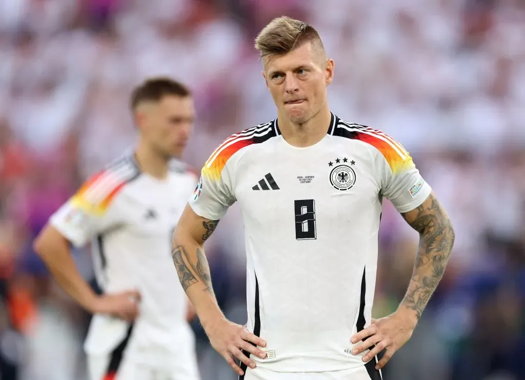 Toni Kroos em seu último jogo como profissional. Foto: Alexander Hassenstein/Getty Images.
