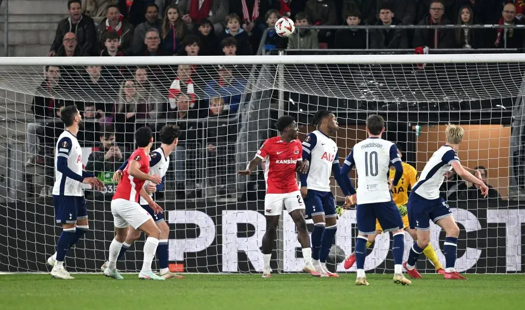 Tottenham ou AZ Alkmaar, só um poderá passar aos ‘quartos’ da Conference League. Foto: Justin Setterfield/Getty Images.