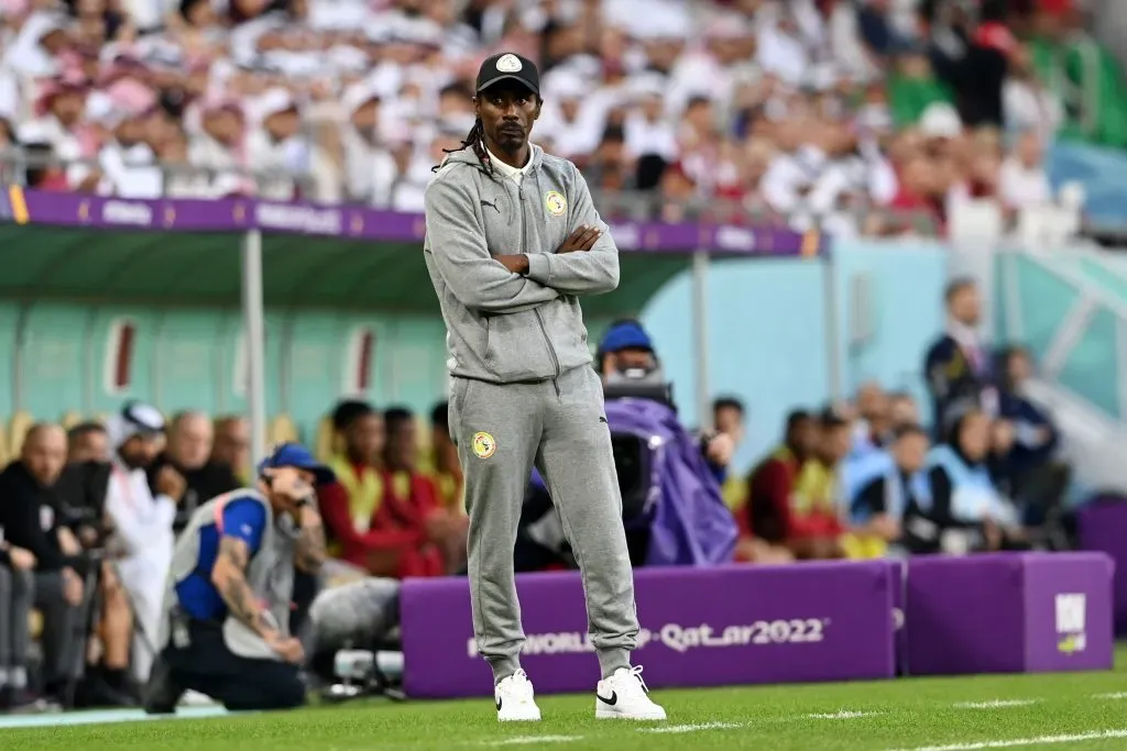 Aliou Cissé no comando do Senegal, no Mundial 2022. Foto: Claudio Villa/Getty Images.