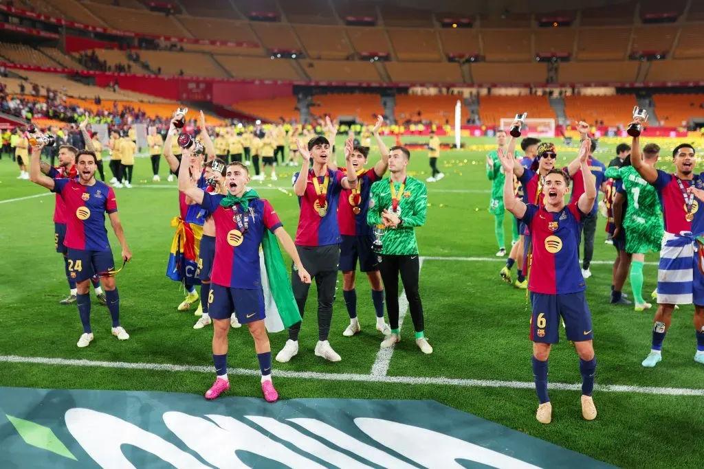 Os jogadores culés a celebrar a conquista da Taça. Foto: Fran Santiago/Getty Images.