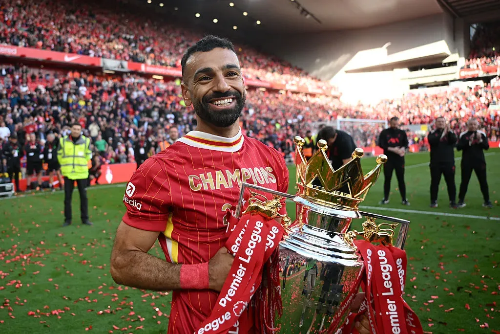 Mohamed Salah celebrou o título do Liverpool na Premier League. Foto: Getty Images