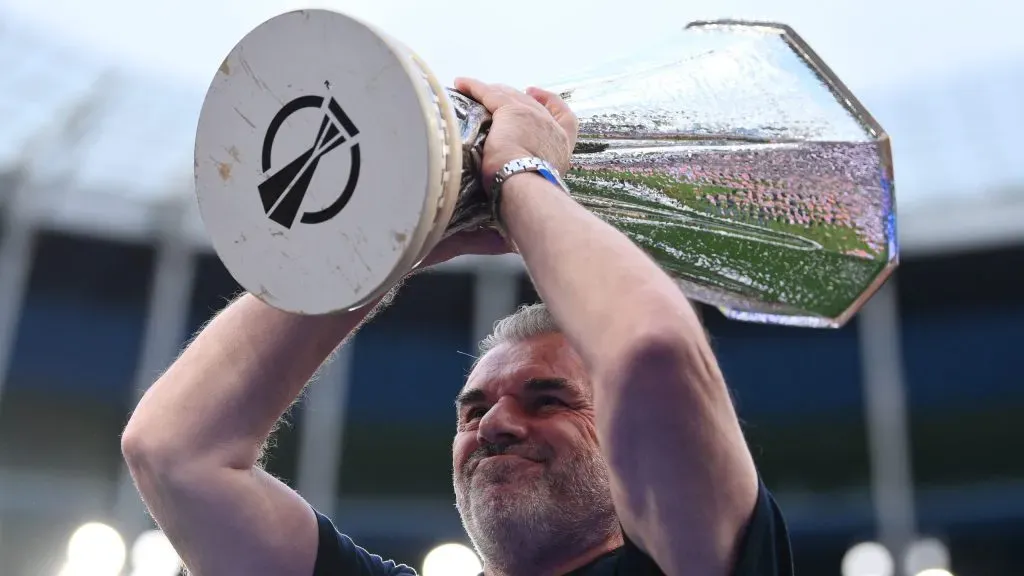 Ange Postecoglou deu uma UEFA Europa League ao Tottenham. Foto: Justin Setterfield/Getty Images