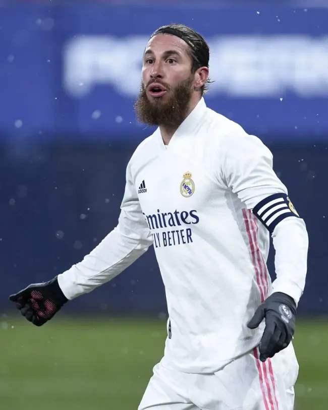 Ramos é uma lenda do Real Madrid. Foto: Juan Manuel Serrano Arce/Getty Images.