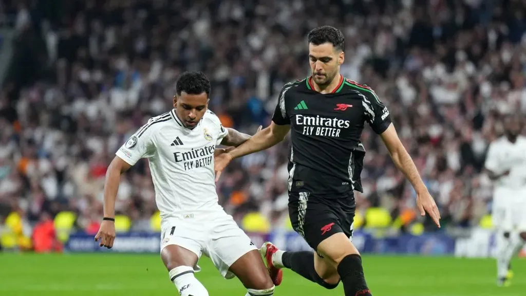 Rodrygo, do Real Madrid, num jogo com o Arsenal, um dos clubes interessados no brasileiro. Foto: Angel Martinez/Getty Images
