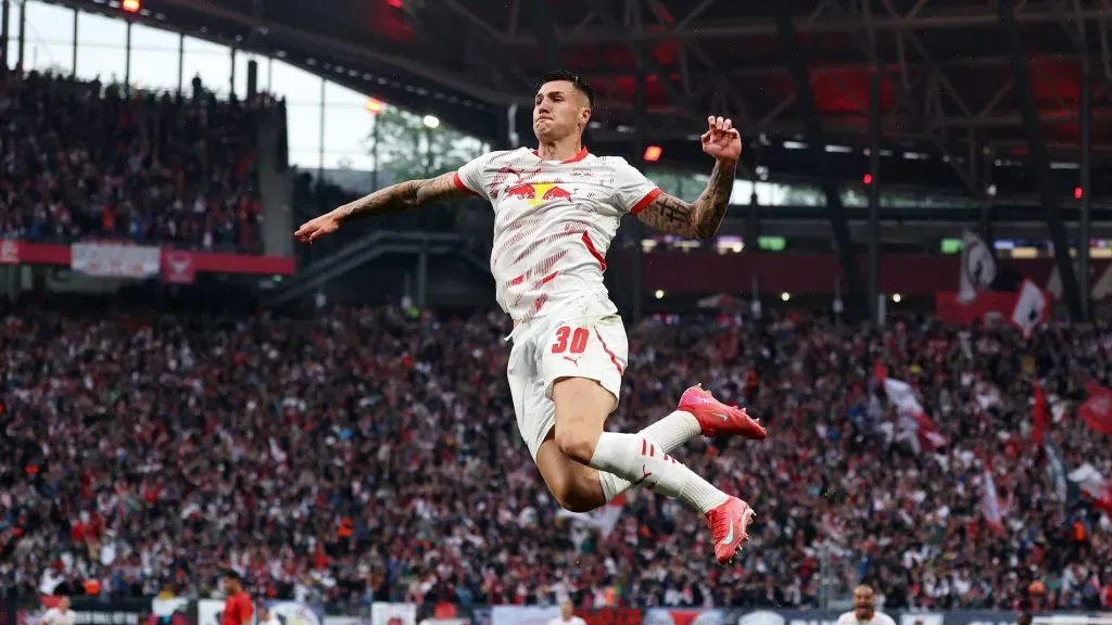 Benjamin Sesko é goleador do Leipzig. Foto: Maja Hitij/Getty Images