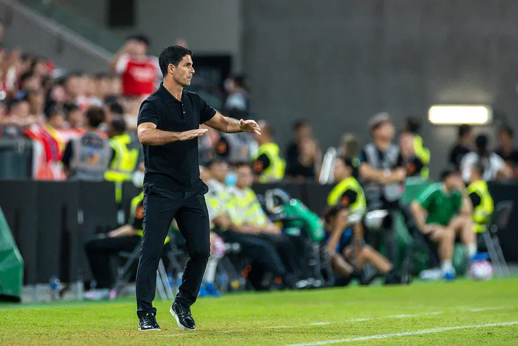 Mikel Arteta durante o amigável entre Arsenal x Tottenham. Foto: Getty Images