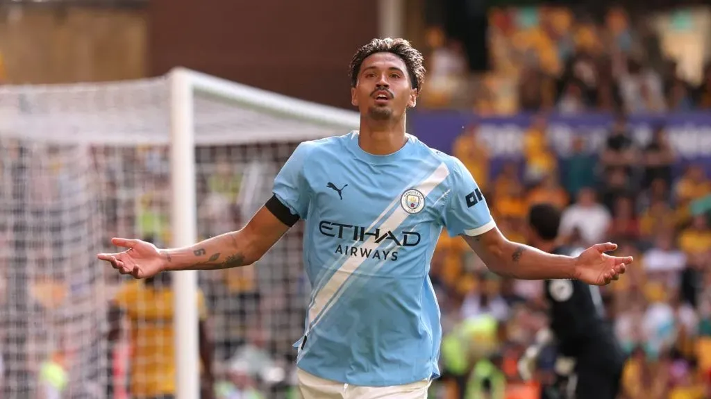 Tijjani Reijnders marcou na estreia na Premier League. Foto: Alex Pantling/Getty Images