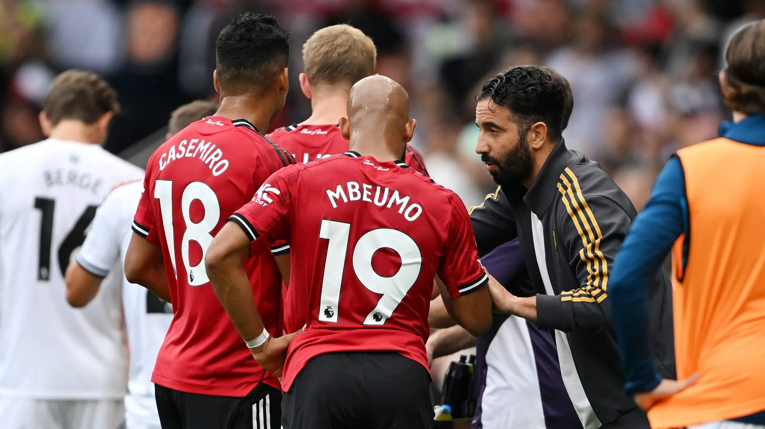 Ao contrário da época passada, Rúben Amorim vê agora um grupo trabalhador e empenhado em melhorar e evoluir, sentindo-se confiante para o futuro. Foto: Mike Hewitt/Getty Images