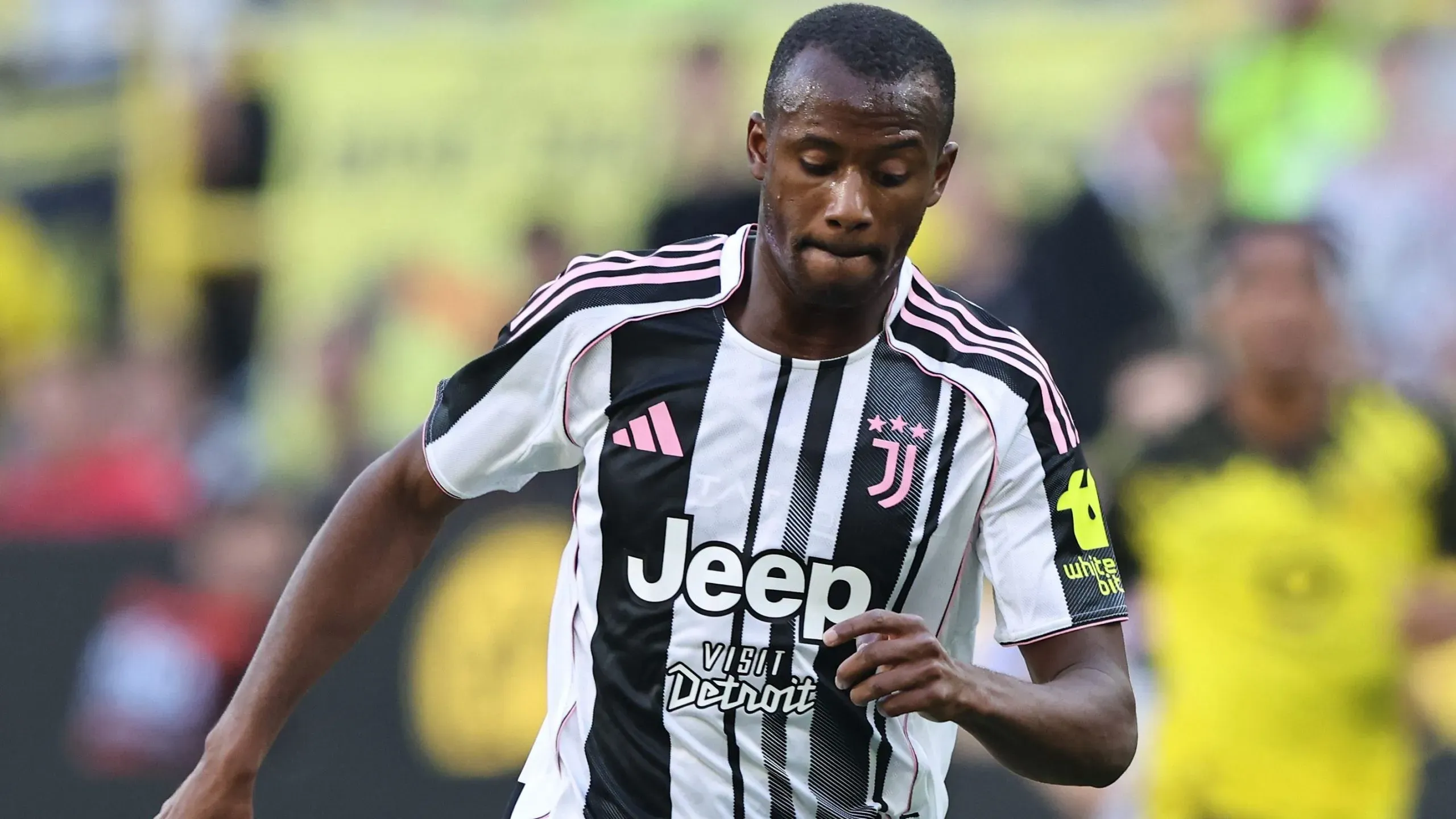 Tiago Djaló foi uma contratação falhada da Juventus, que o ‘despachou’ para os turcos do Besiktas.Foto: Christof Koepsel/Getty Images