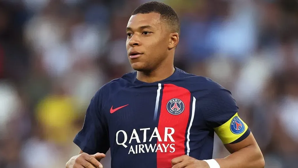 Mbappé impõe condição inusitada para assinar com o Real Madrid