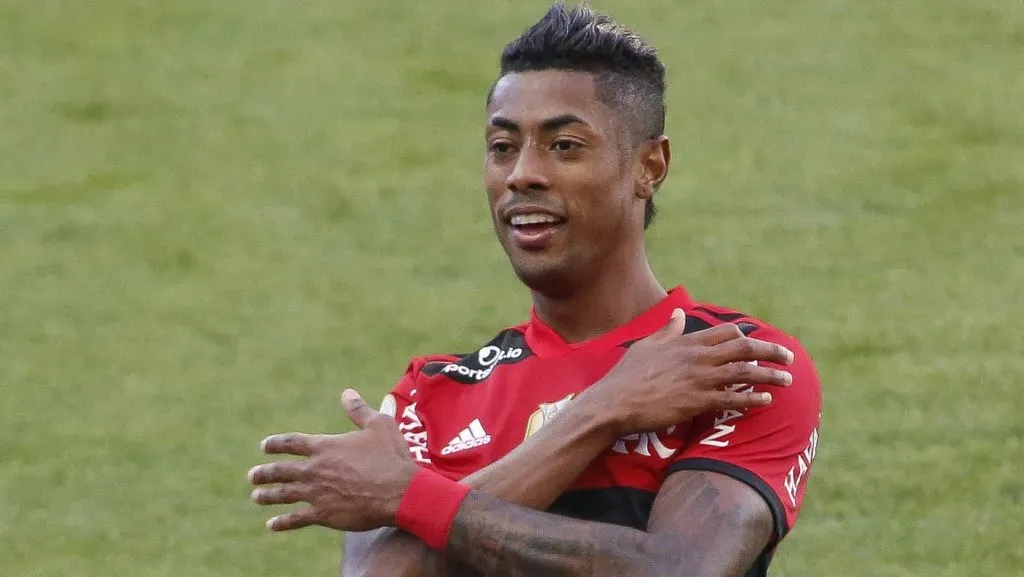 Gigante do futebol brasileiro se torna o favorito a contratar Bruno Henrique, do Flamengo