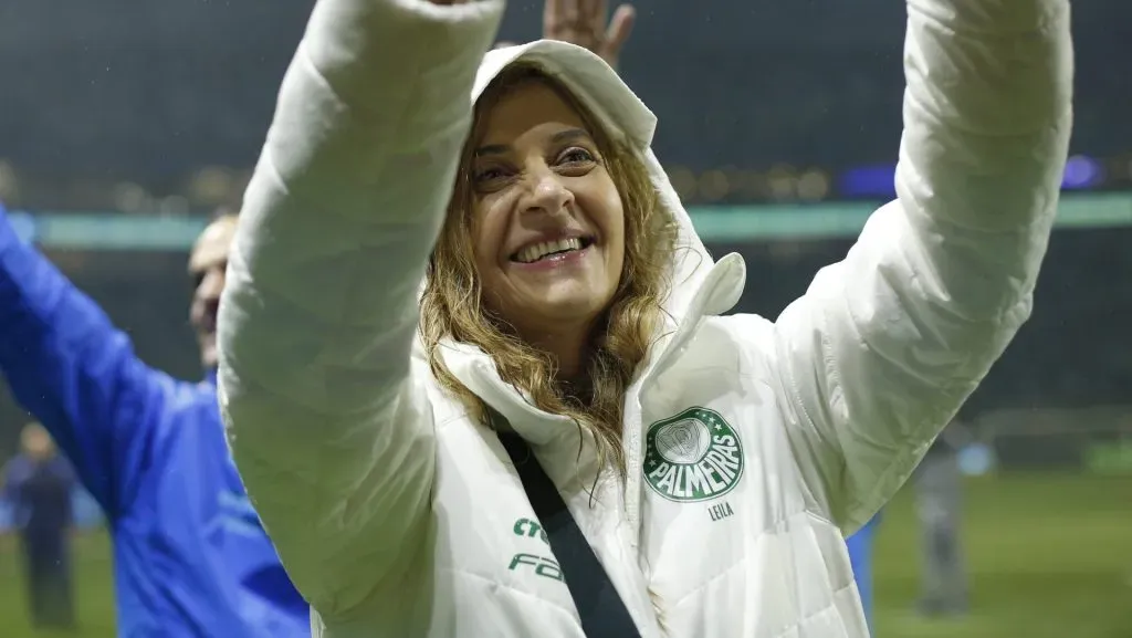 Leila Pereira entra em cena para convencer craque de rival a assinar com o Palmeiras