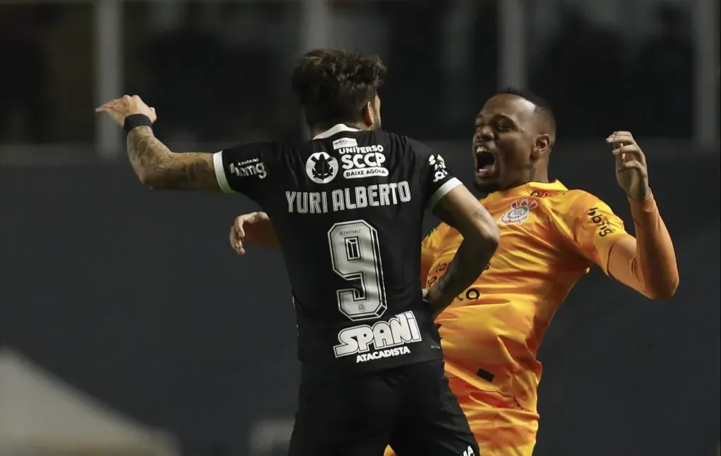 (Photo by Ricardo Moreira/Getty Images)