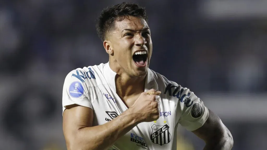 Marcos Leonardo deixa o Flamengo 'de lado' e prioriza acerto com outro clube